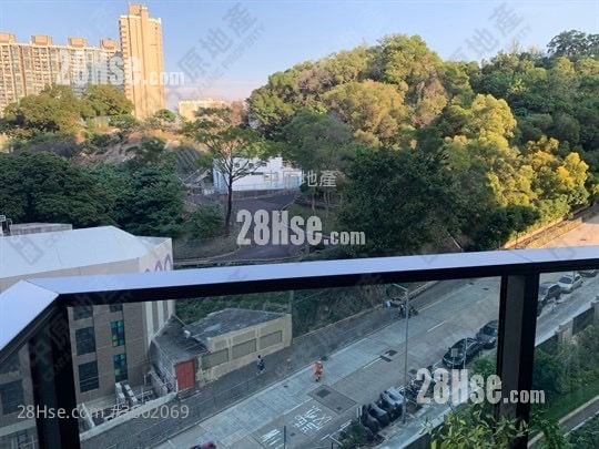 Mantin Heights Sell 3 Bedrooms , 2 Bathrooms 865 ft²