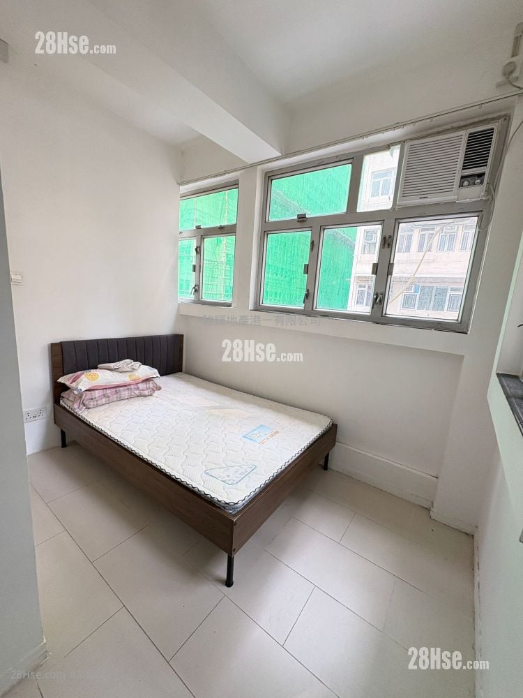 Man Fai Building Rental 1 Bedroom , 1 Bathroom 180 ft²