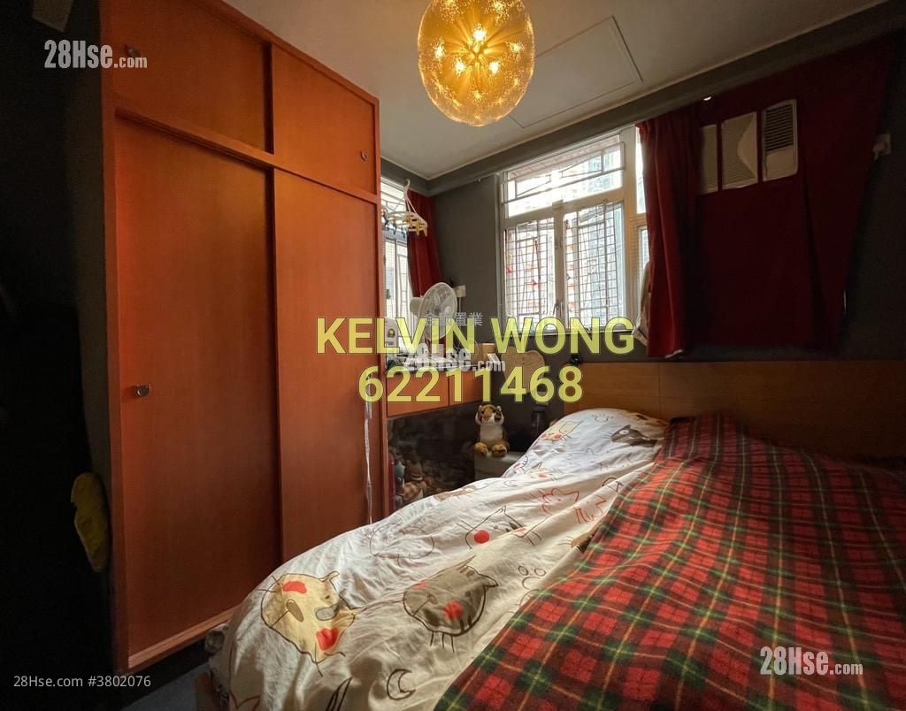 Yan On Building Sell 3 Bedrooms , 2 Bathrooms 771 ft²