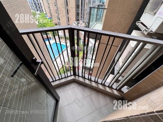 Crescent Green Sell 3 Bedrooms 916 ft²