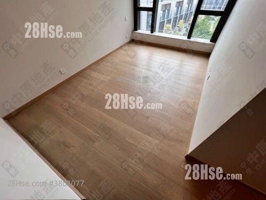 Crescent Green Sell 3 Bedrooms 916 ft²