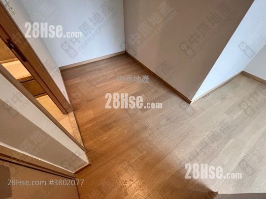 Crescent Green Sell 3 Bedrooms 916 ft²