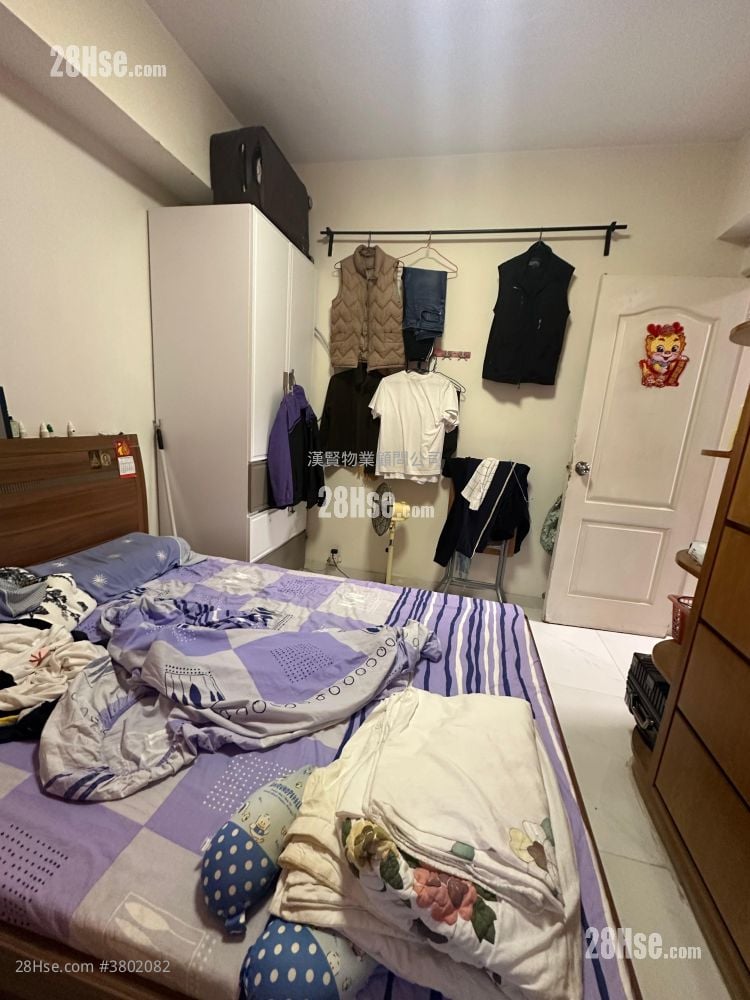 Wai Hay Mansion Sell 2 Bedrooms , 1 Bathroom 575 ft²