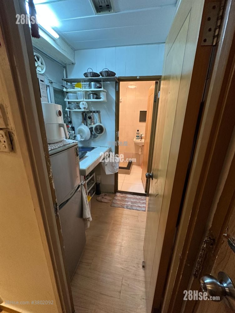 Wah Tak Building Sell 1 Bedroom , 1 Bathroom 241 ft²