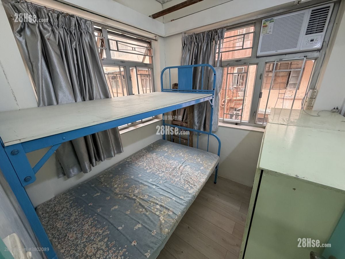 唐楼 租盘 2 房 , 1 浴室 352 平方尺