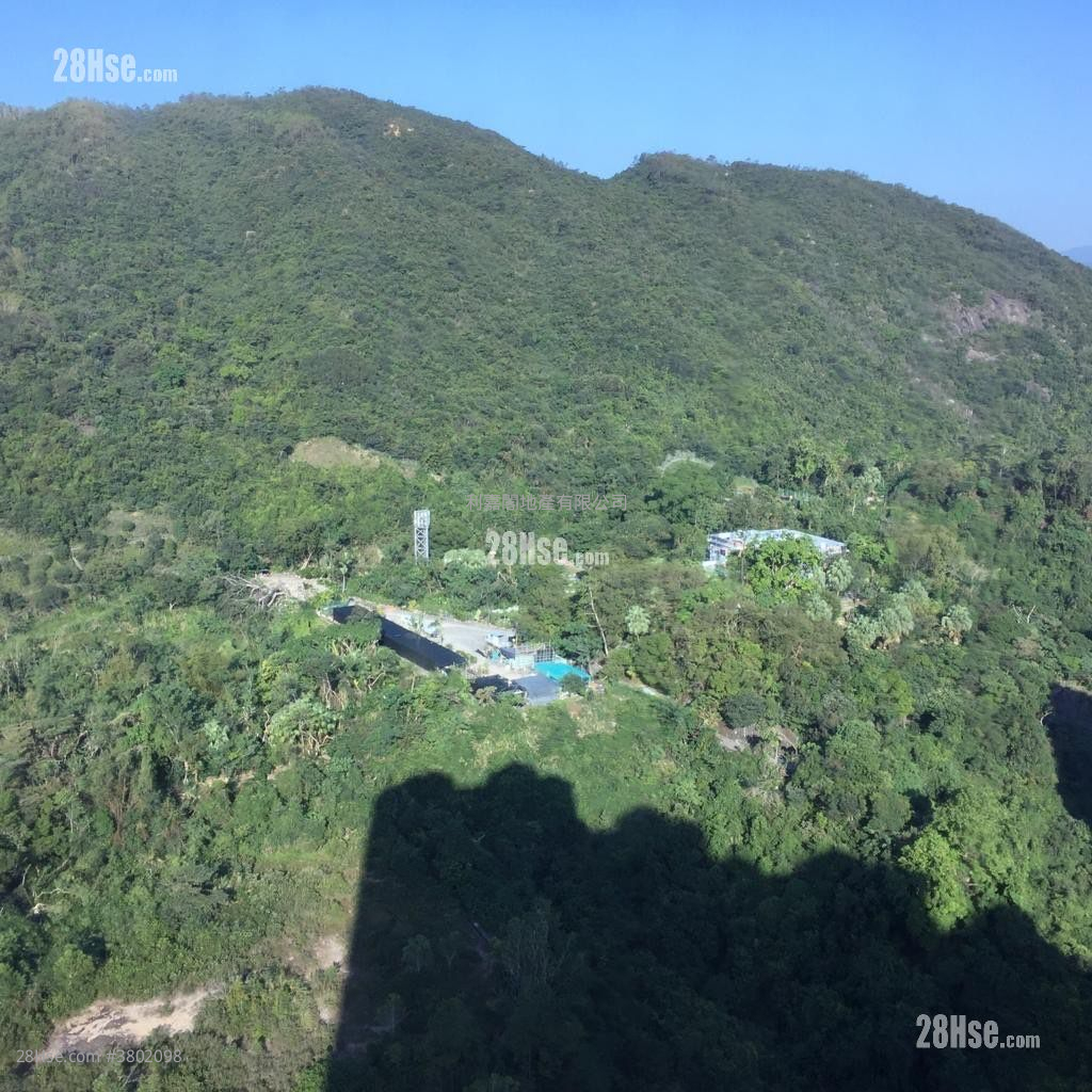 Kornhill Sell 3 Bedrooms , 2 Bathrooms 668 ft²