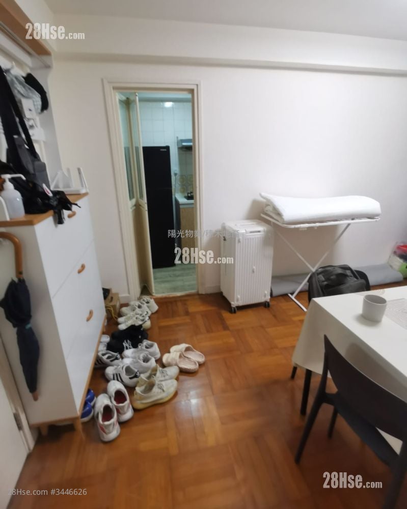Sui Wo Court Rental 2 Bedrooms , 1 Bathroom 457 ft²