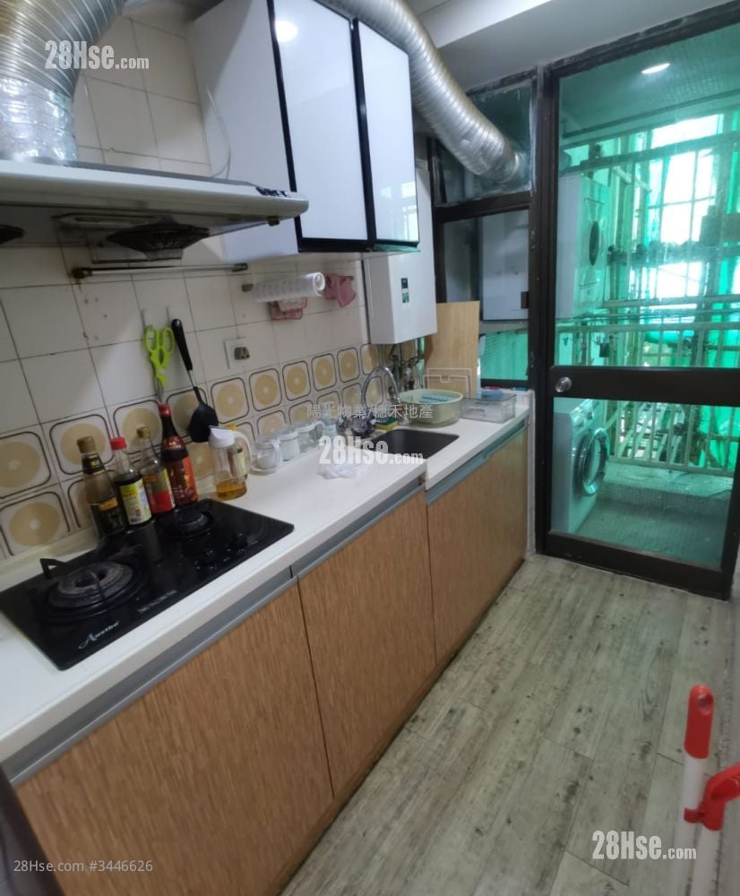 Sui Wo Court Rental 2 Bedrooms , 1 Bathroom 457 ft²