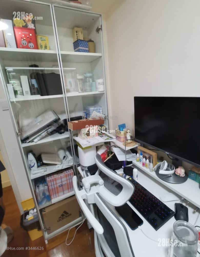 Sui Wo Court Rental 2 Bedrooms , 1 Bathroom 457 ft²