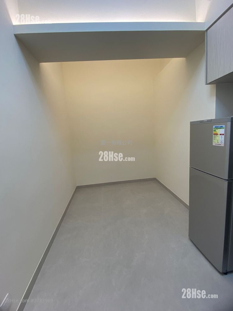 Bay View Mansion Rental Studio , 1 Bathroom 150 ft²