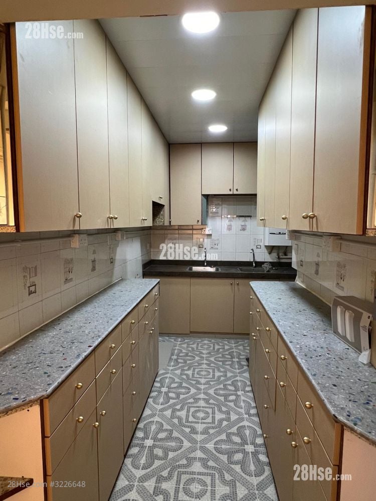 Lei Shun Court Rental 5+ Bedrooms , 2 Bathrooms 900 ft²