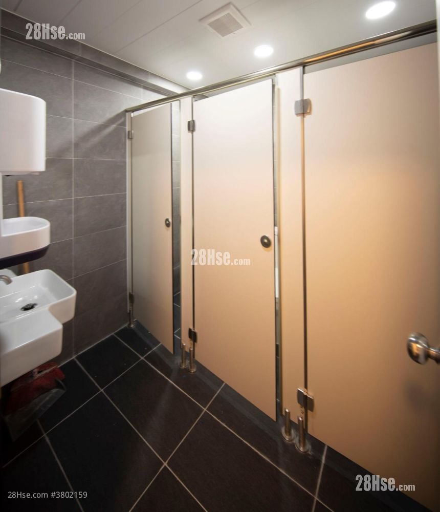 裕林工业大厦 租盘 280 平方尺