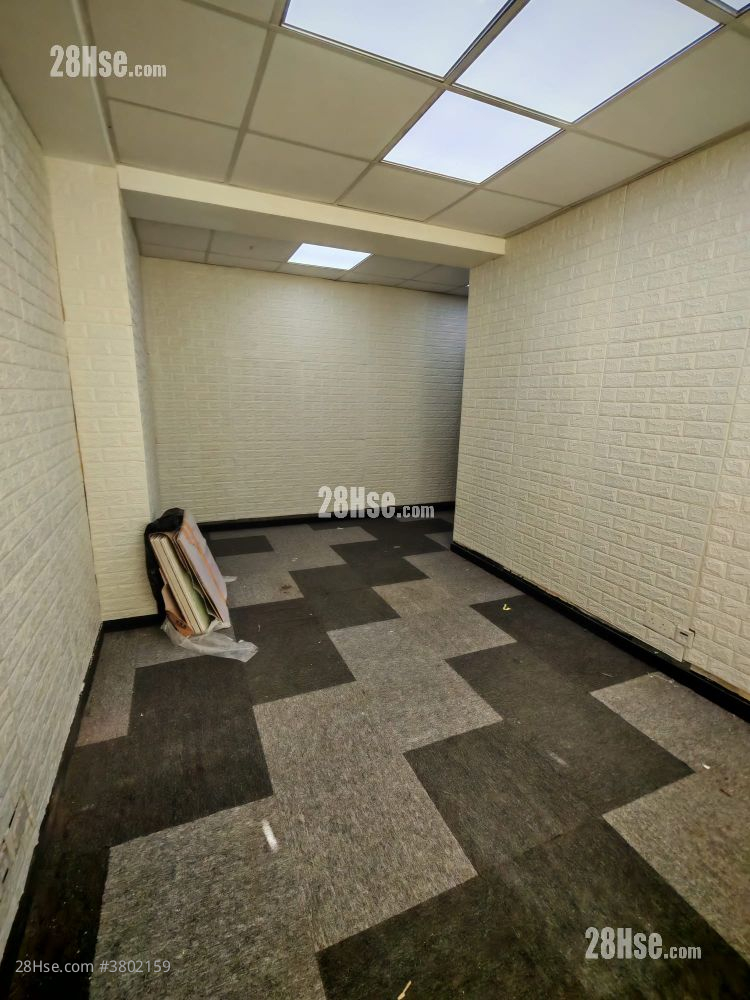 裕林工业大厦 租盘 280 平方尺