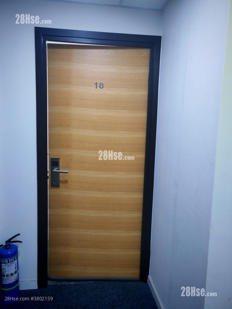 裕林工业大厦 租盘 280 平方尺