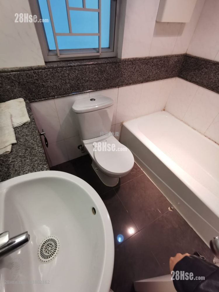 翠丰台 租盘 2 房 , 1 浴室 435 平方尺