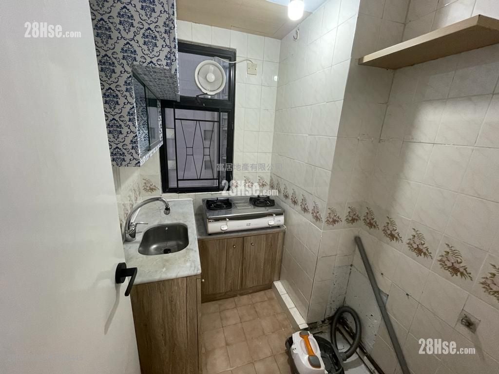 永隆大厦 售盘 1 房 , 1 浴室 293 平方尺