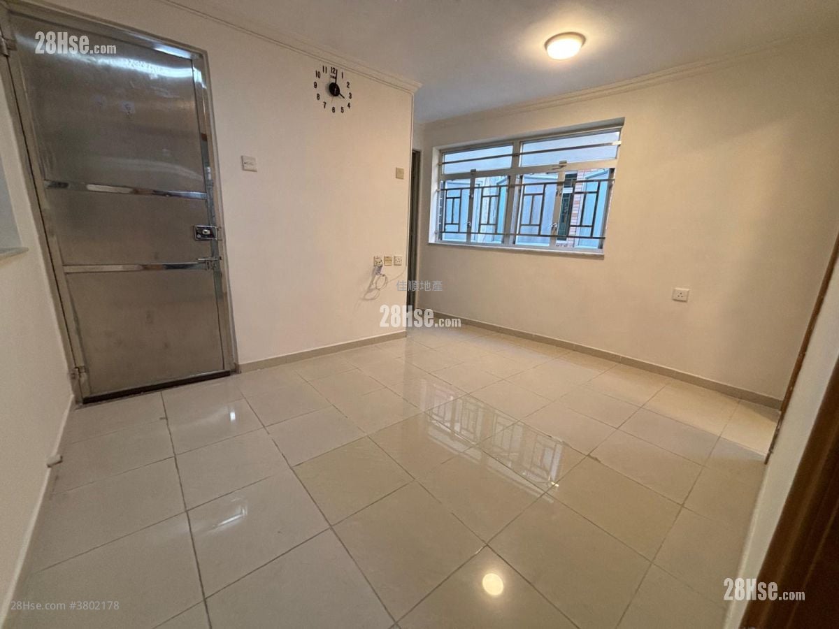 村屋 租盘 2 房 , 1 浴室