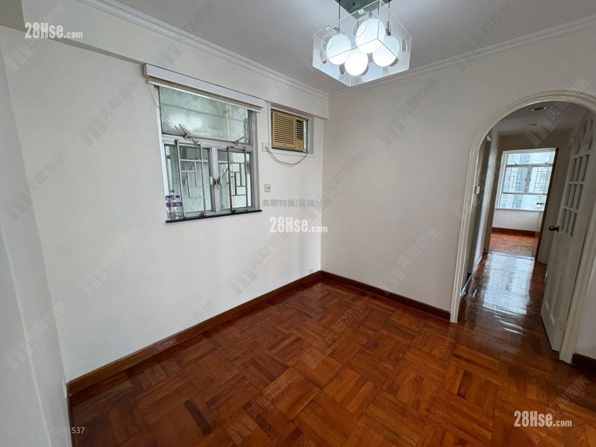 Belvedere Garden Rental 3 Bedrooms , 1 Bathroom 572 ft²