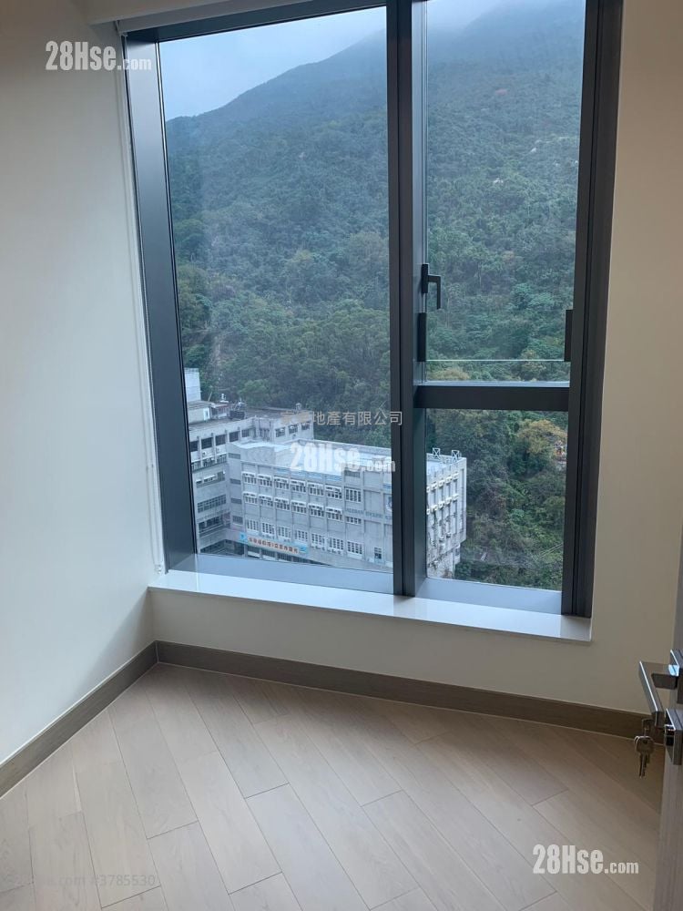 Lime Gala Rental 2 Bedrooms , 1 Bathroom 469 ft²