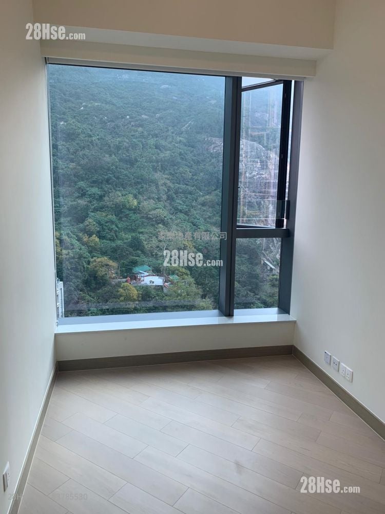 Lime Gala Rental 2 Bedrooms , 1 Bathroom 469 ft²