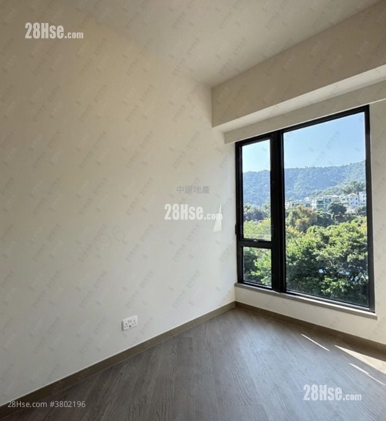 Silicon Hill Rental 2 Bedrooms , 1 Bathroom 405 ft²