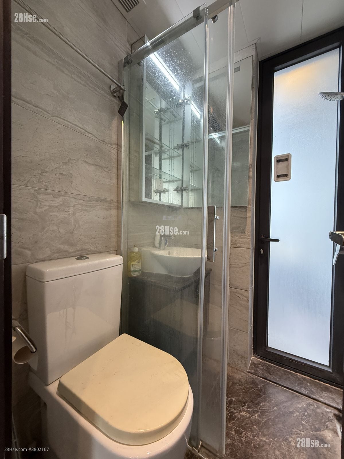 AVA128 售盘 开放式间隔 , 1 浴室 227 平方尺