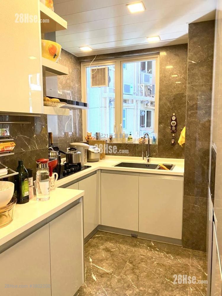 Avignon Sell 4 Bedrooms , 2 Bathrooms 918 ft²