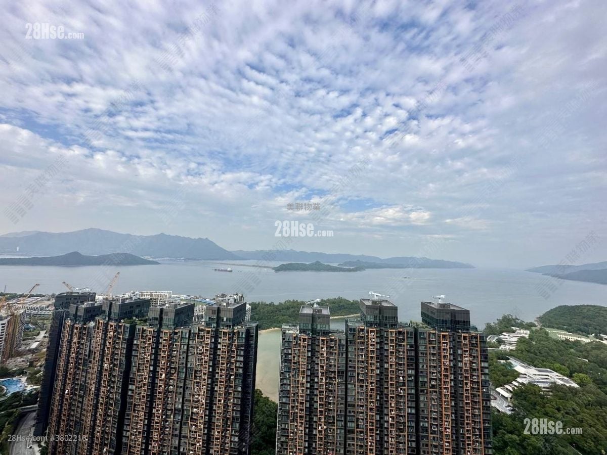 银湖天峰 售盘 3 房 1,046 平方尺