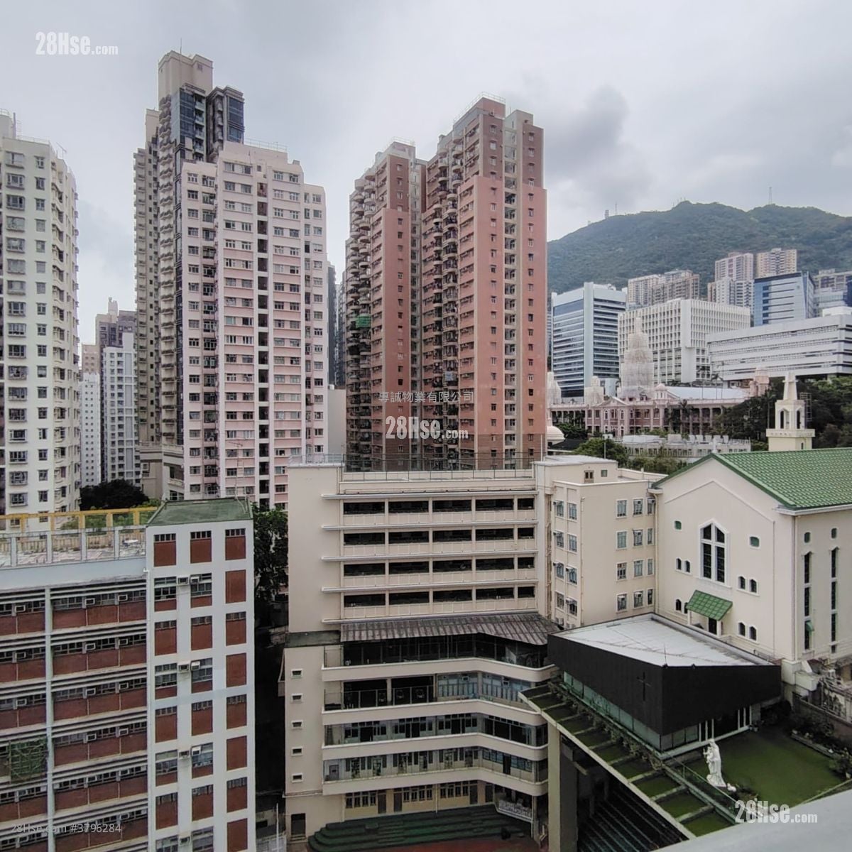 Novum West Rental Studio , 1 Bathroom 218 ft²