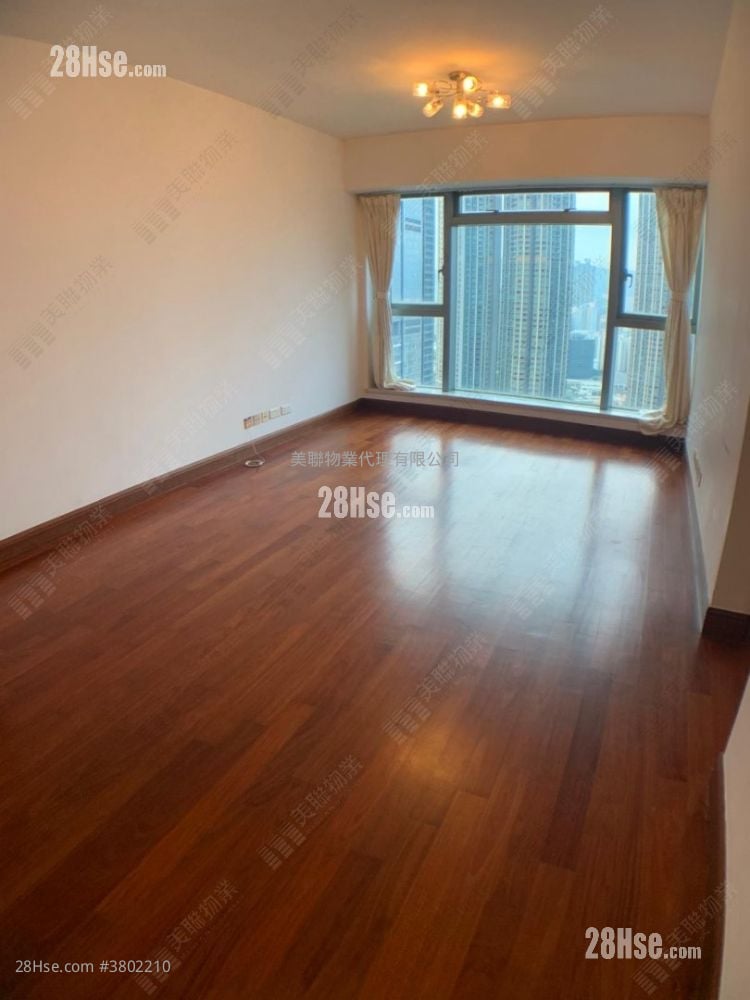 The Harbourside Rental 2 Bedrooms , 2 Bathrooms 755 ft²