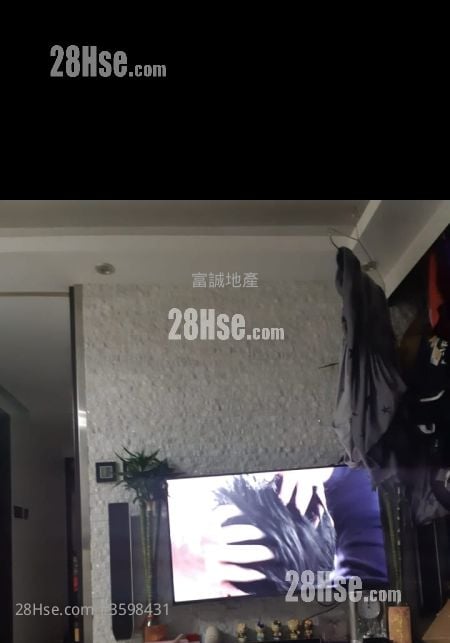 慈愛苑 售盤 3 房 , 2 浴室 650 平方呎