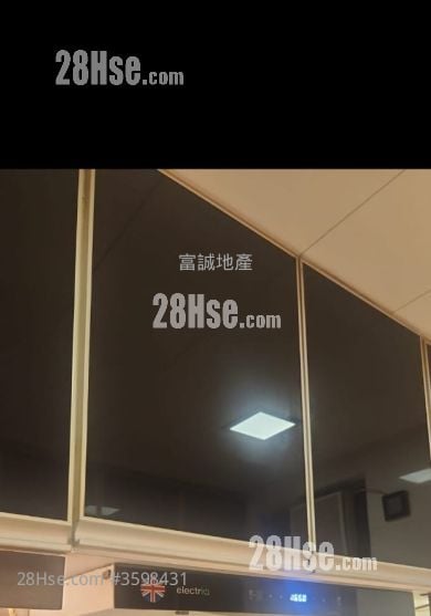 慈愛苑 售盤 3 房 , 2 浴室 650 平方呎