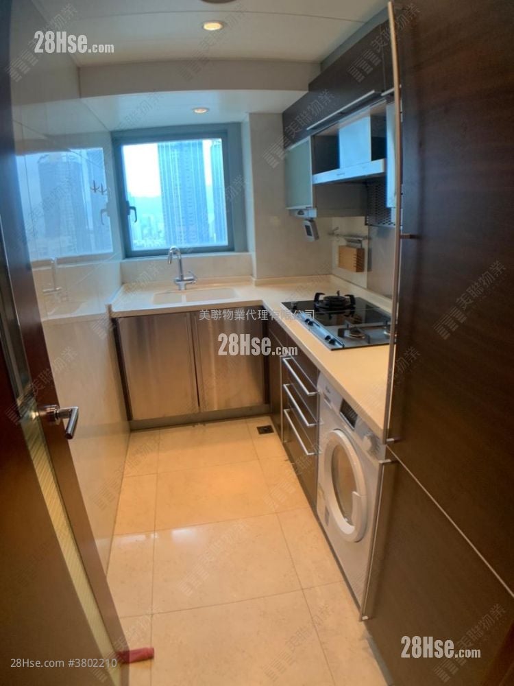 The Harbourside Rental 2 Bedrooms , 2 Bathrooms 755 ft²