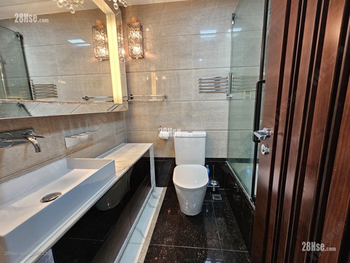 半山壹号 租盘 3 房 , 3 浴室 1,252 平方尺