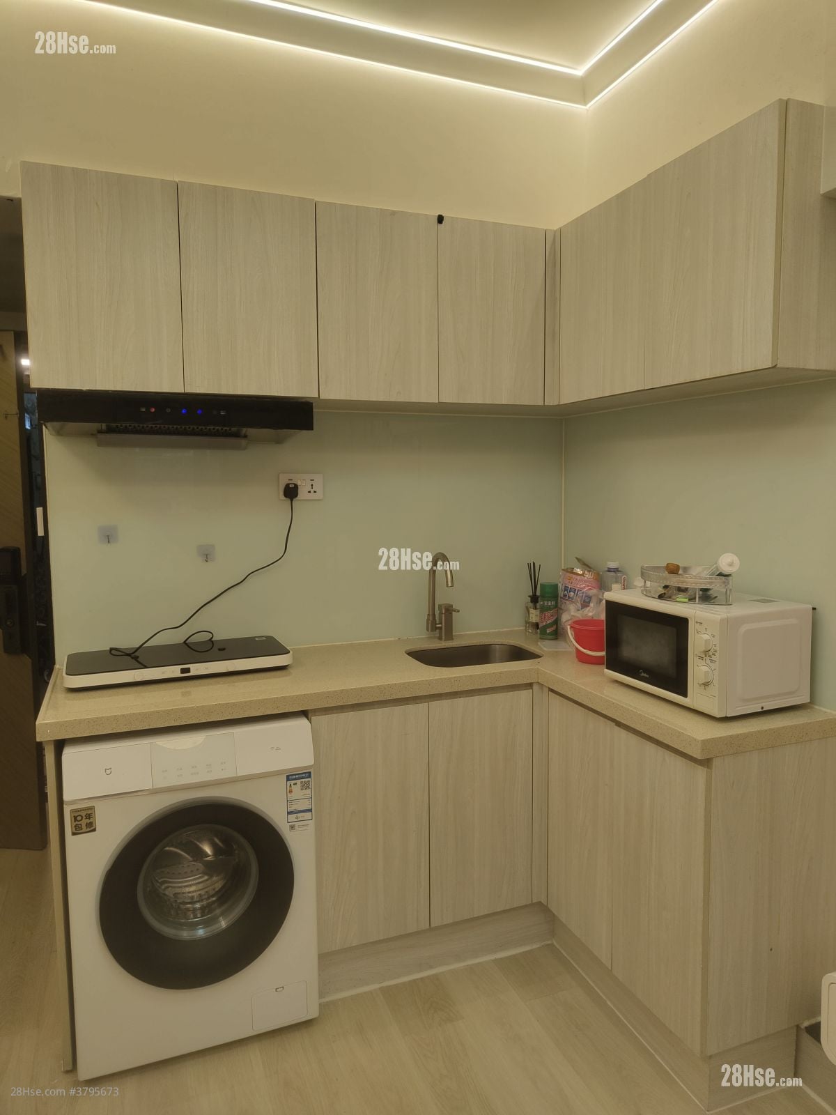 华源大厦 租盘 1 房 , 1 浴室 260 平方尺