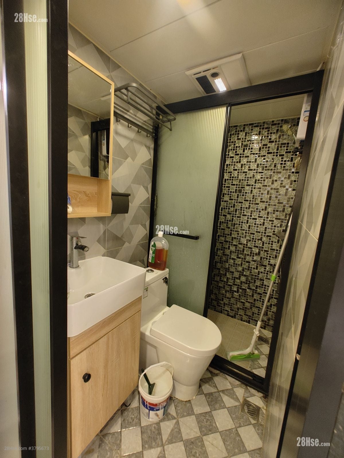 华源大厦 租盘 1 房 , 1 浴室 260 平方尺