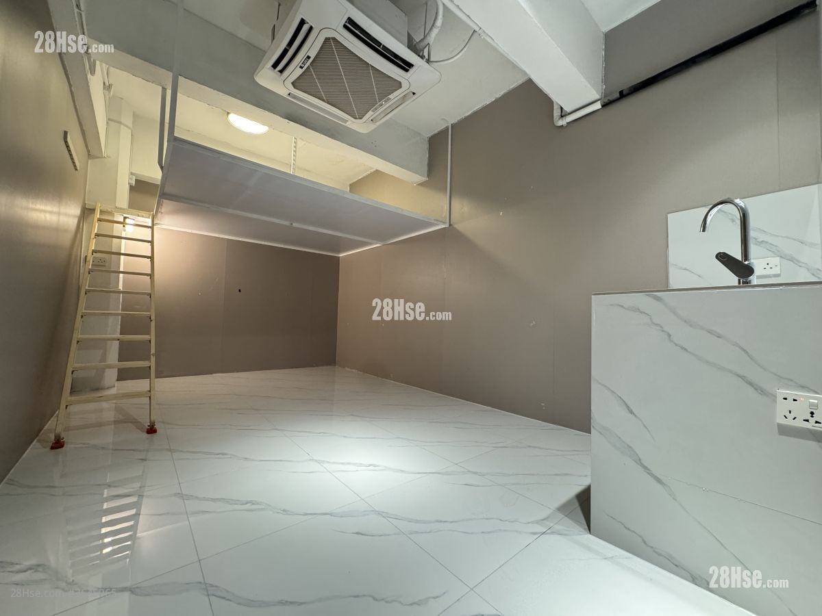 香港企業大廈 租盤 開放式間隔 , 1 浴室 200 平方呎