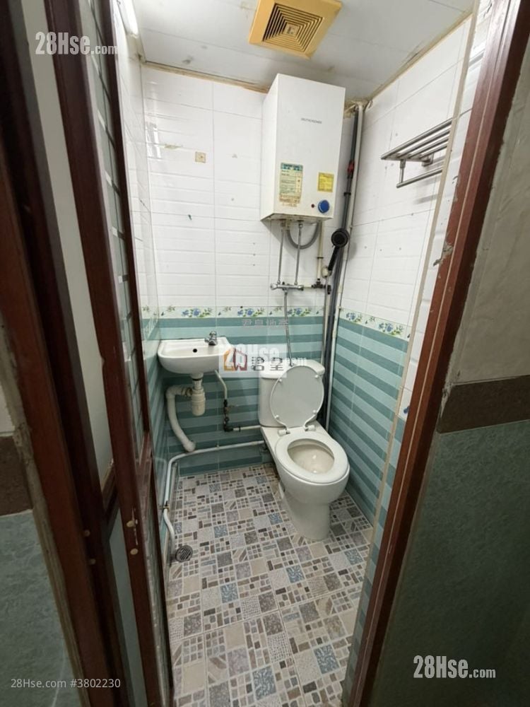 Kingland Apartments Rental Studio , 1 Bathroom 916 ft²