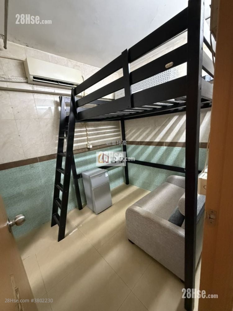 Kingland Apartments Rental Studio , 1 Bathroom 916 ft²