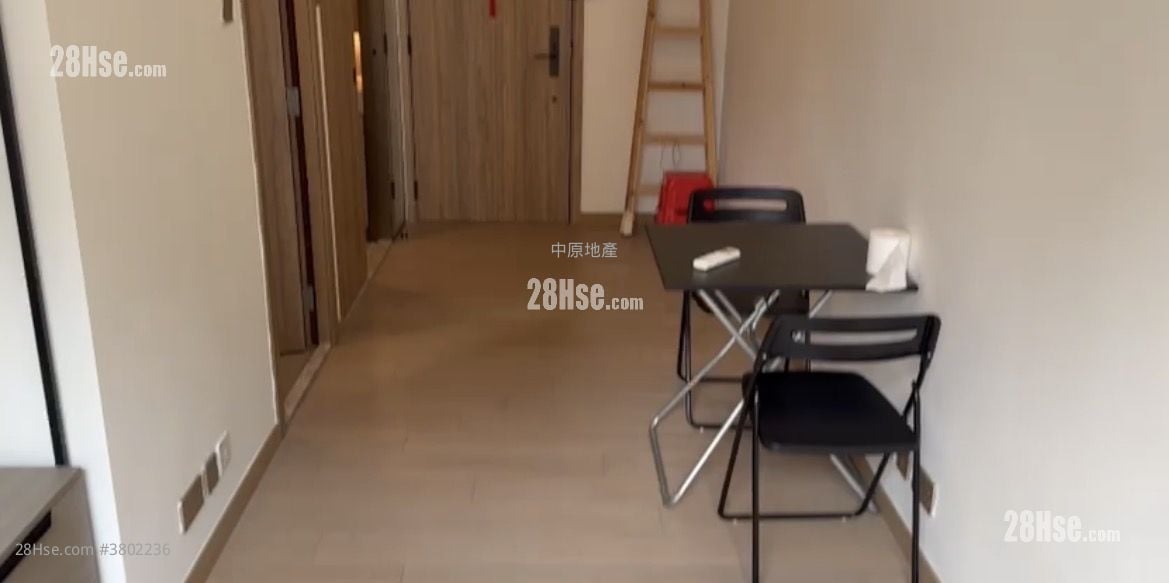 Centra Horizon Rental Studio , 1 Bathroom 243 ft²