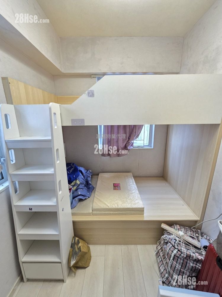 单幢楼房 租盘 3 房 , 1 浴室 453 平方尺