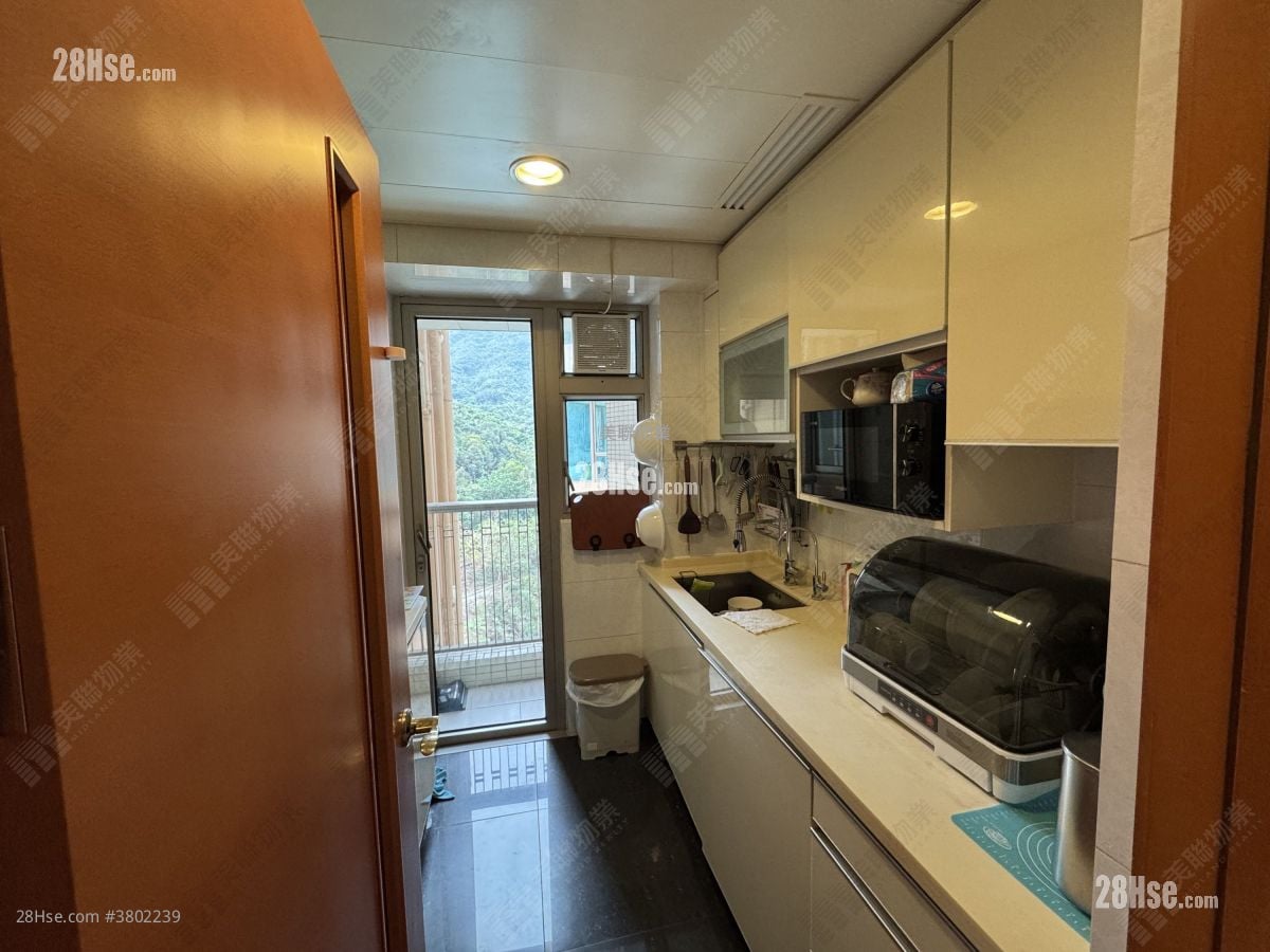 银湖天峰 售盘 3 房 762 平方尺