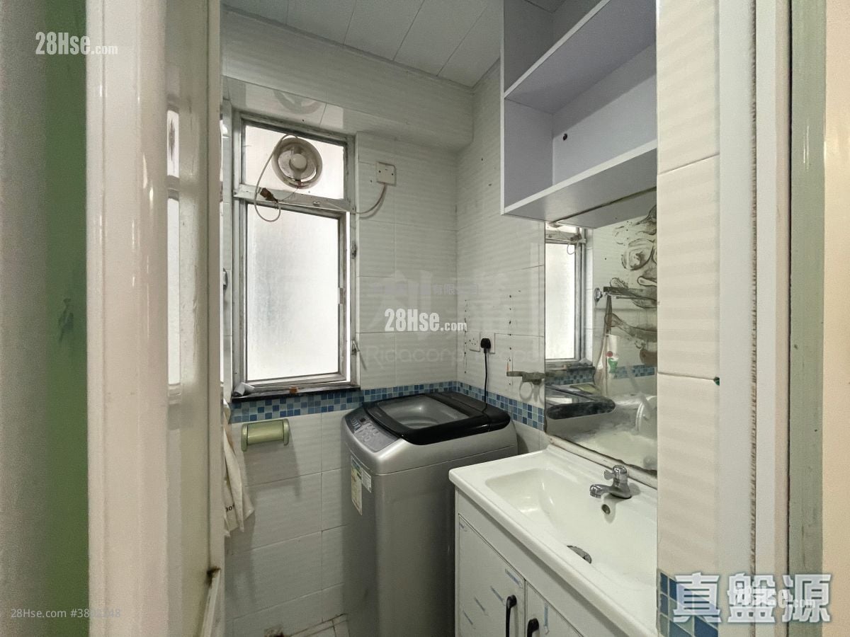 On Ning Garden Sell 3 Bedrooms 538 ft²