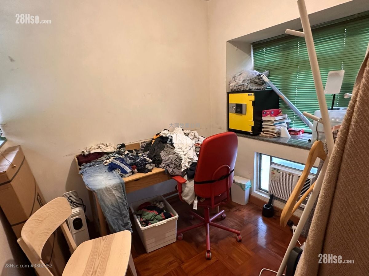 荣裕阁 售盘 3 房 405 平方尺