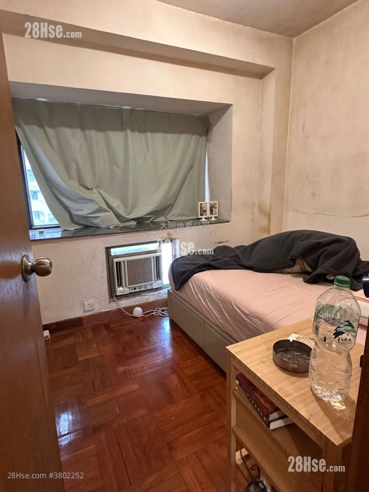 荣裕阁 售盘 3 房 405 平方尺