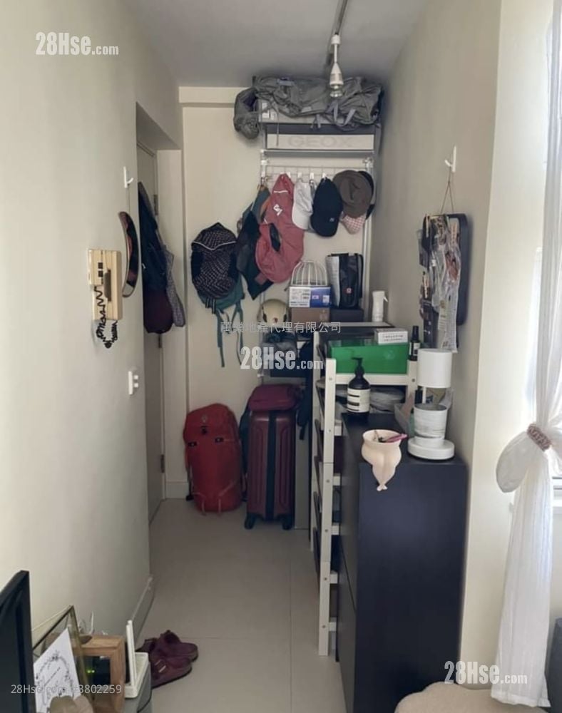 Ka Fai Court Sell 1 Bedroom , 1 Bathroom 323 ft²