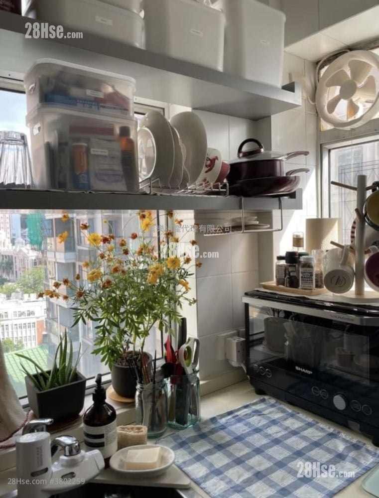 Ka Fai Court Sell 1 Bedroom , 1 Bathroom 323 ft²