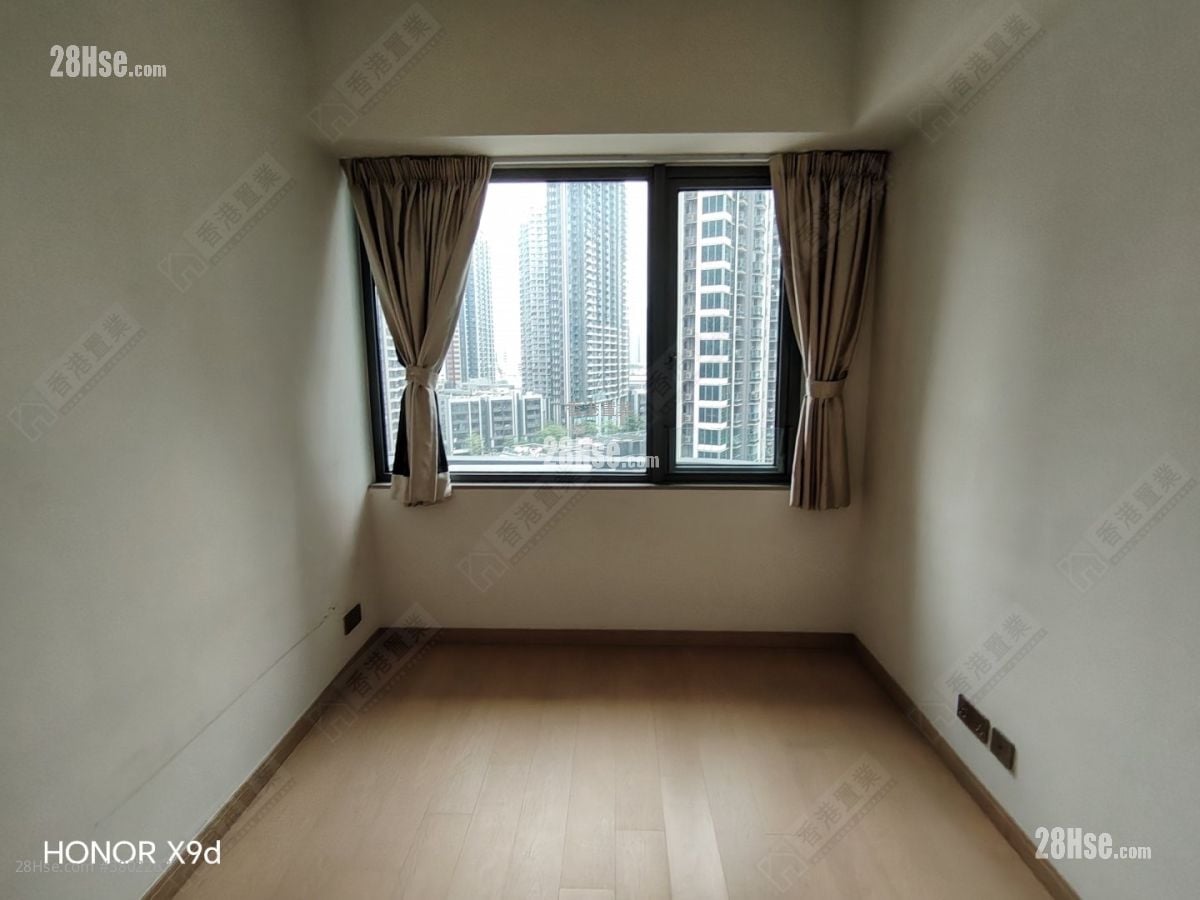 K. Summit Rental 2 Bedrooms , 1 Bathroom 466 ft²