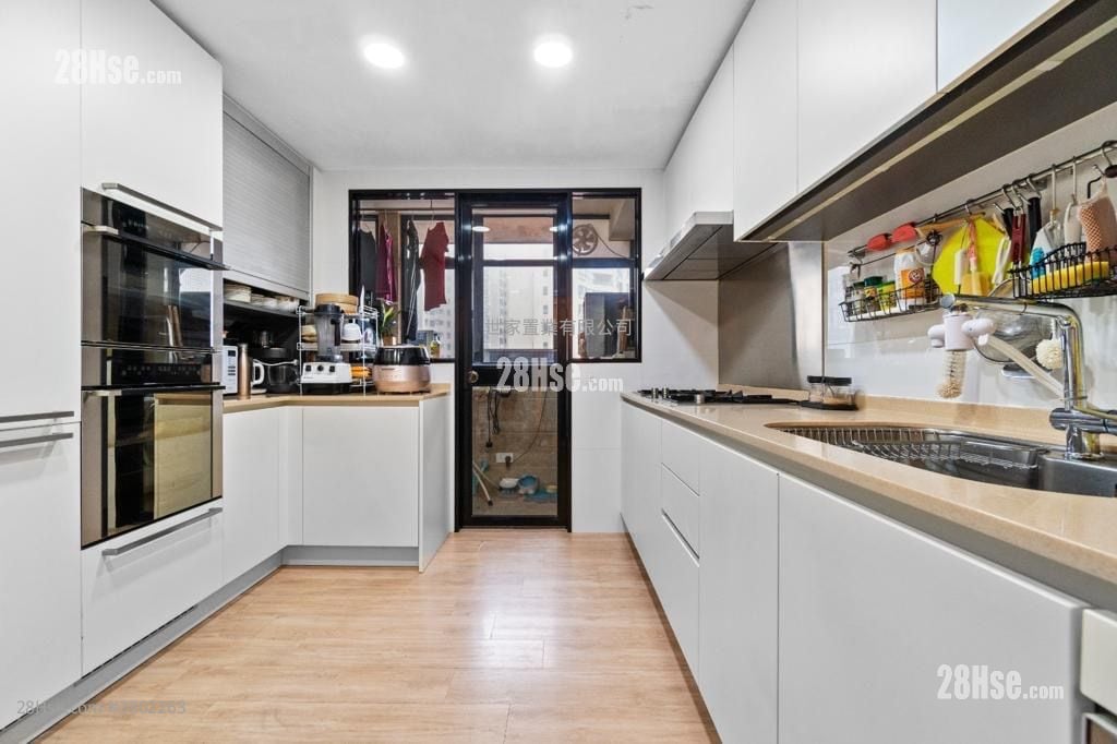 嘉富丽苑 售盘 4 房 , 2 浴室 2,348 平方尺