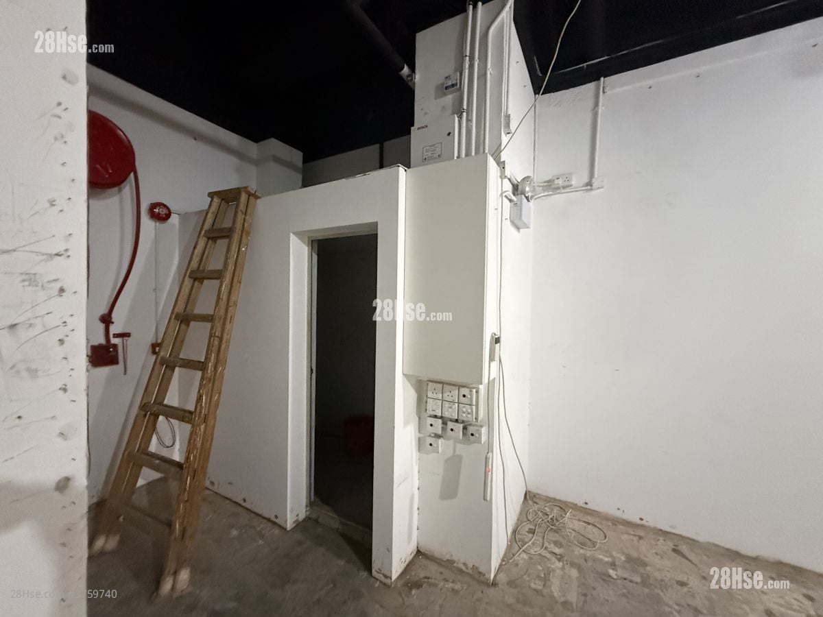 Wing Lee Building Rental 1 Toilet